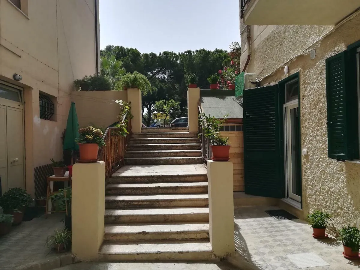 Guest House B&B Via Marina Reggio Calabria Bed & Breakfast