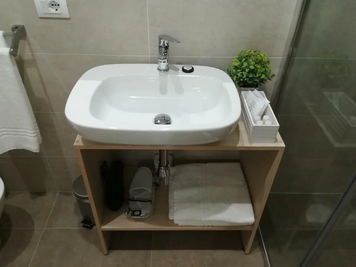 Guest House B&B Via Marina Reggio Calabria 2*,  Italy